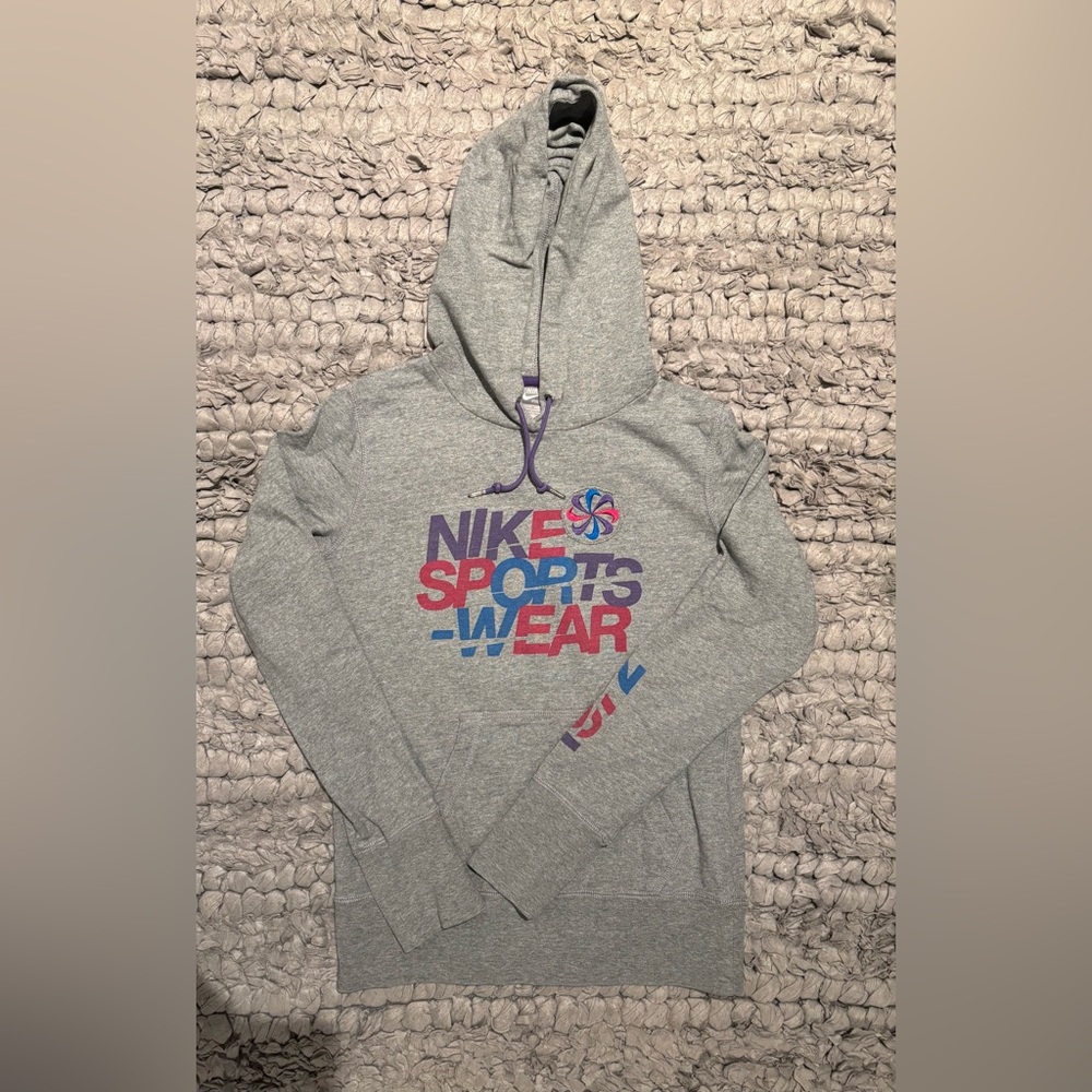 Nike Gray Sportswear Hoodie 1972 Pinwheel Vintage Design - 100% cotton